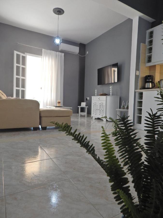 Cozy 2 Bedrooms On The Hill W/netflix * Καρουσάδες